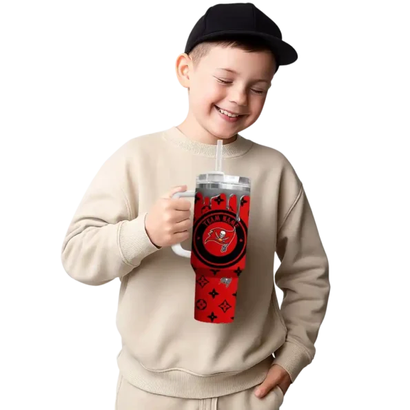 personalized tampa bay buccaneers bullseye drips red curved tumbler latest model.webp
